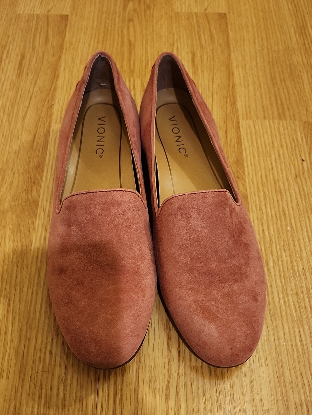 NWOT Vionic Suede Loafers Size 8 Rosewood